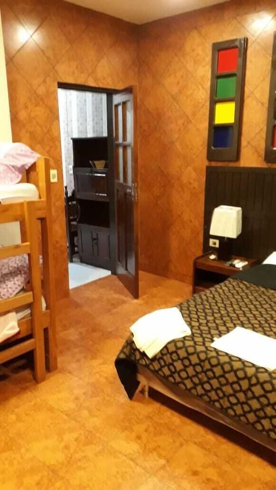 Hostal Residencial Leones De Castilla photo2