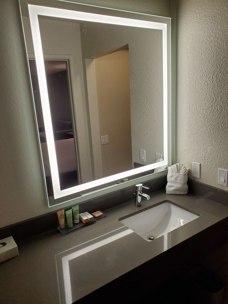Wyndham Garden San Diego near SeaWorld 63/65