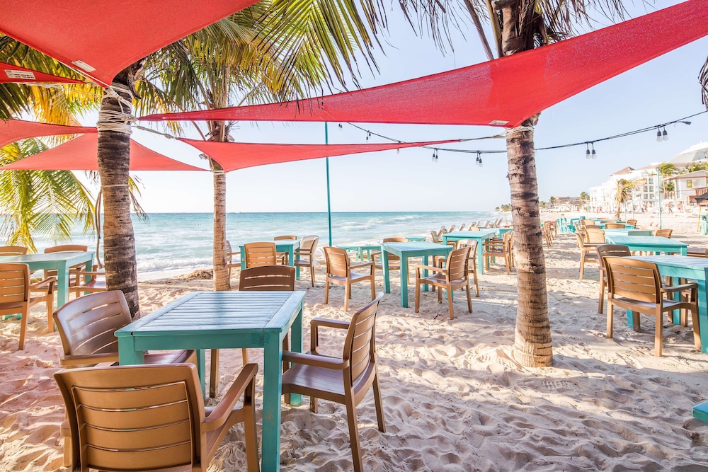 Wyndham Garden Playa Del Carmen 55/77