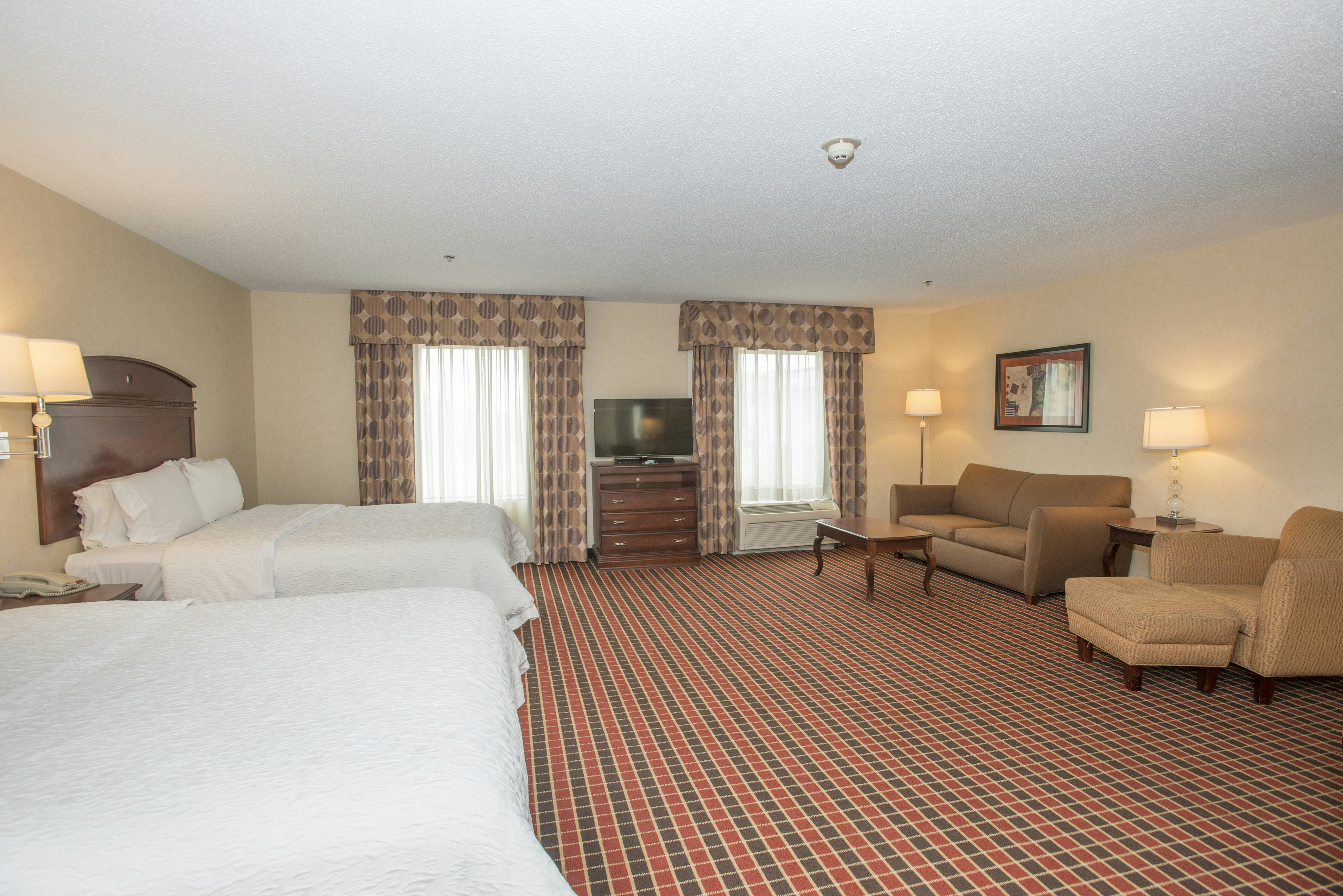 Hampton Inn & Suites Dayton-Airport 27/64