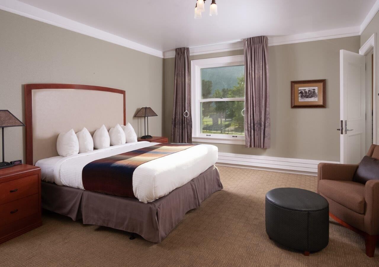 Room at Mammoth Hot Springs, YELLOWSTONE - WY