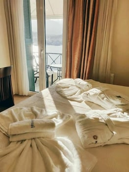 Hotel Manessi 23/62