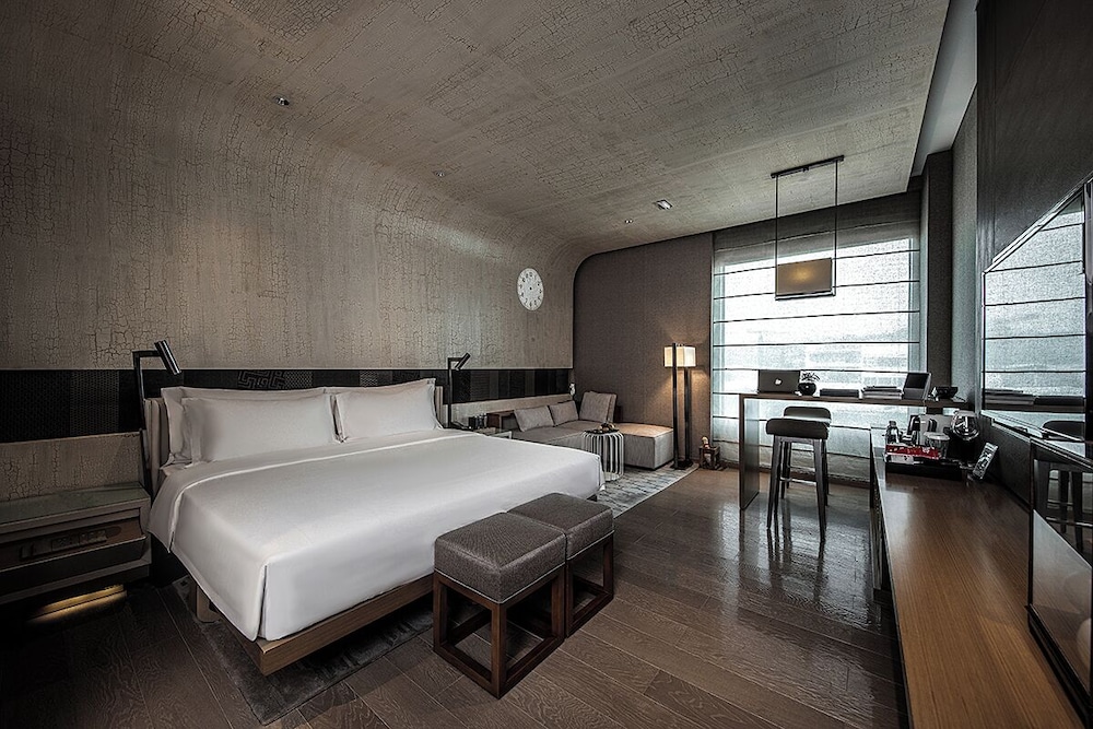 Hui Hotel 15/65