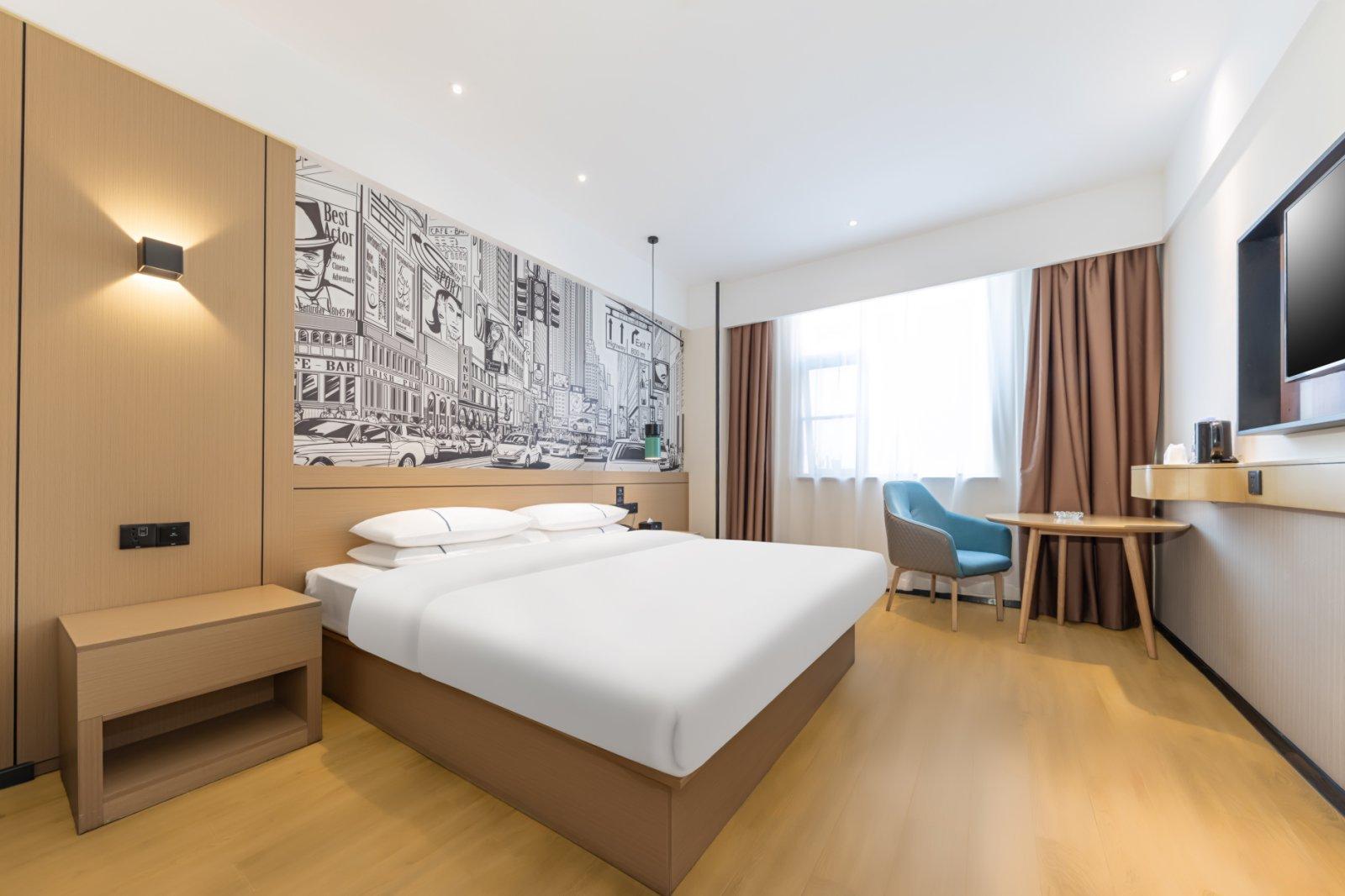 Business, King Bed, Queen Bed