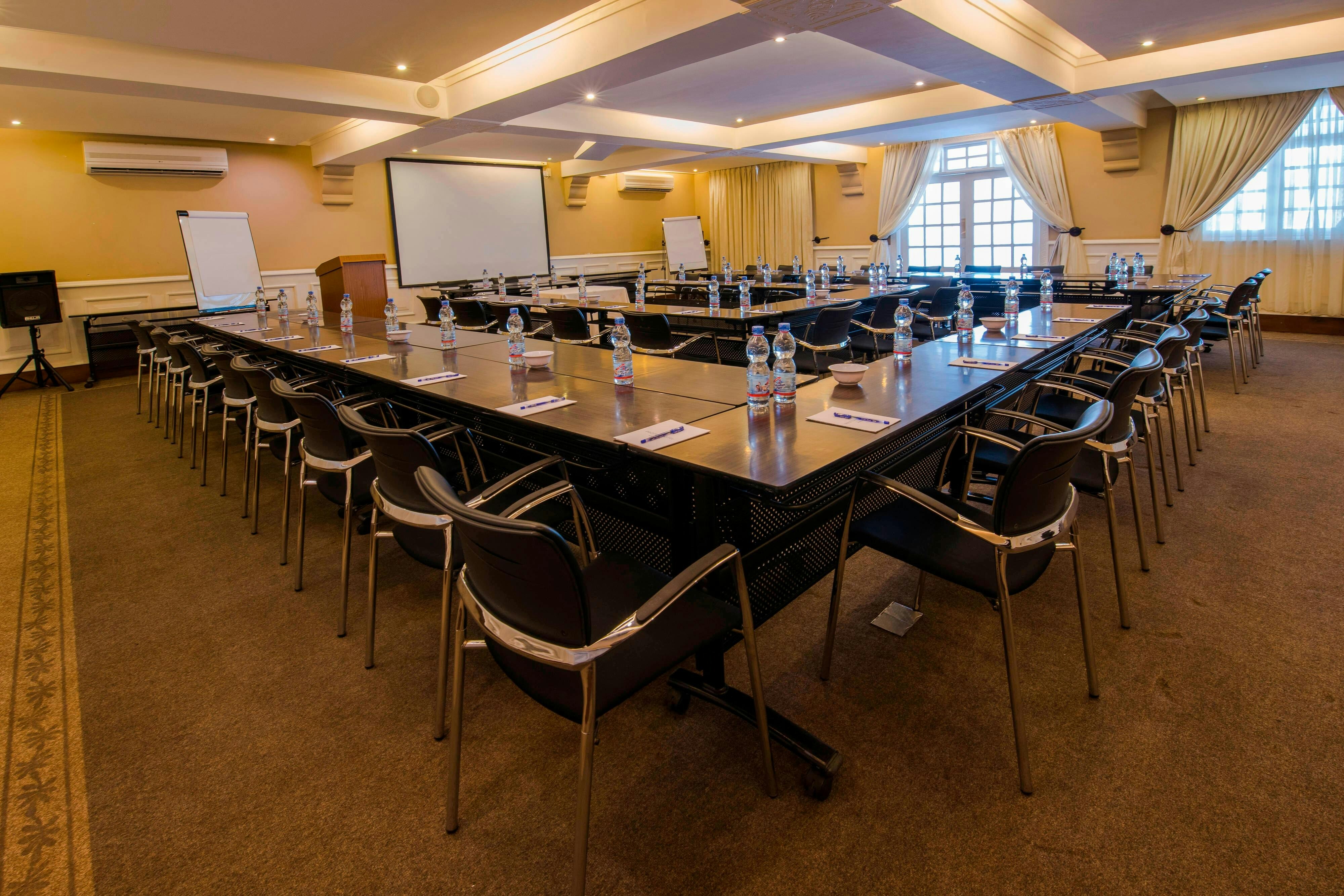 Protea Hotel by Marriott Dar es Salaam Courtyard 42/49