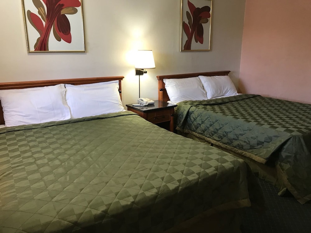 ECONOMY INN BARSTOW 24/57