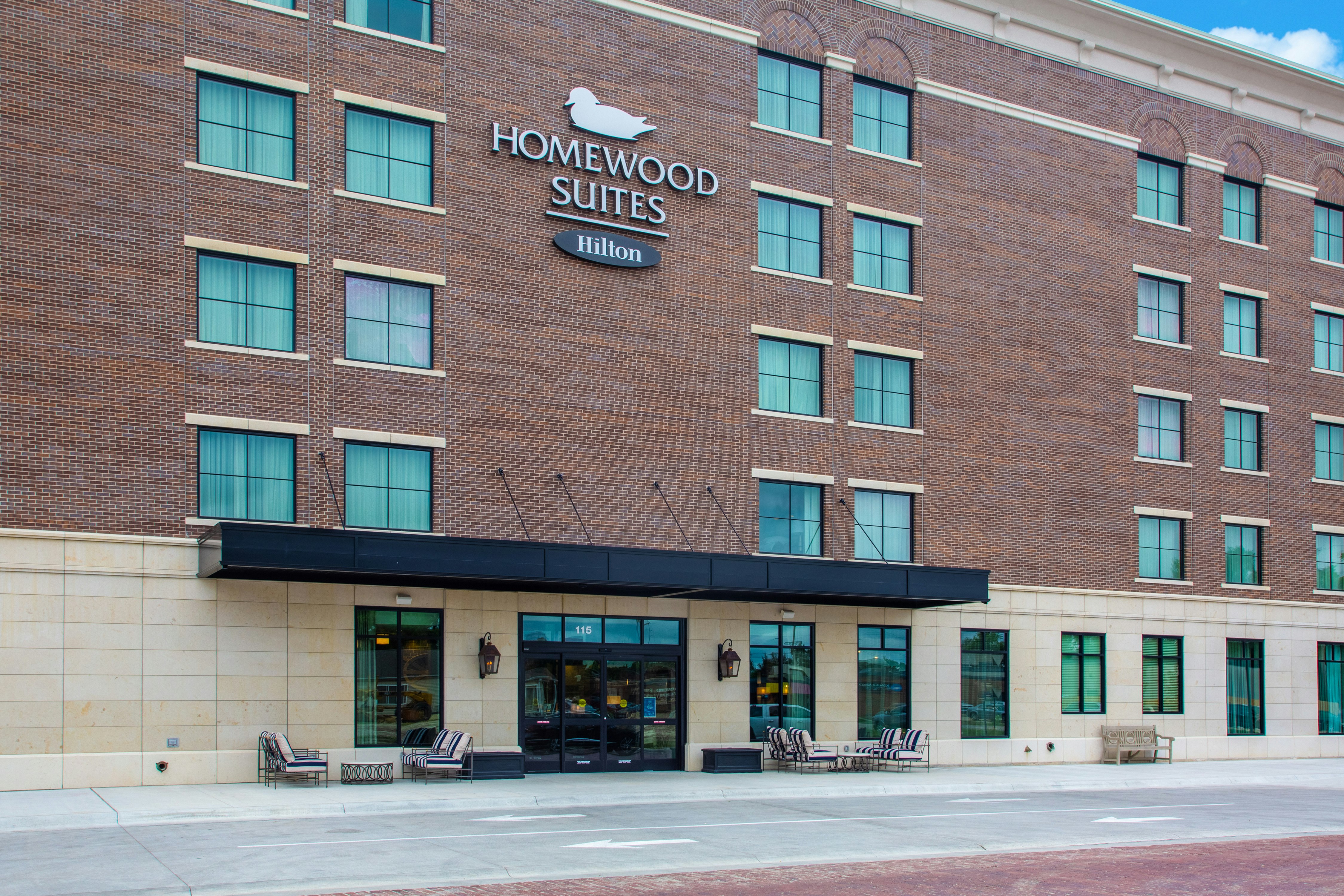 Homewood Suites By Hilton Salina Downtown Ks 1/27