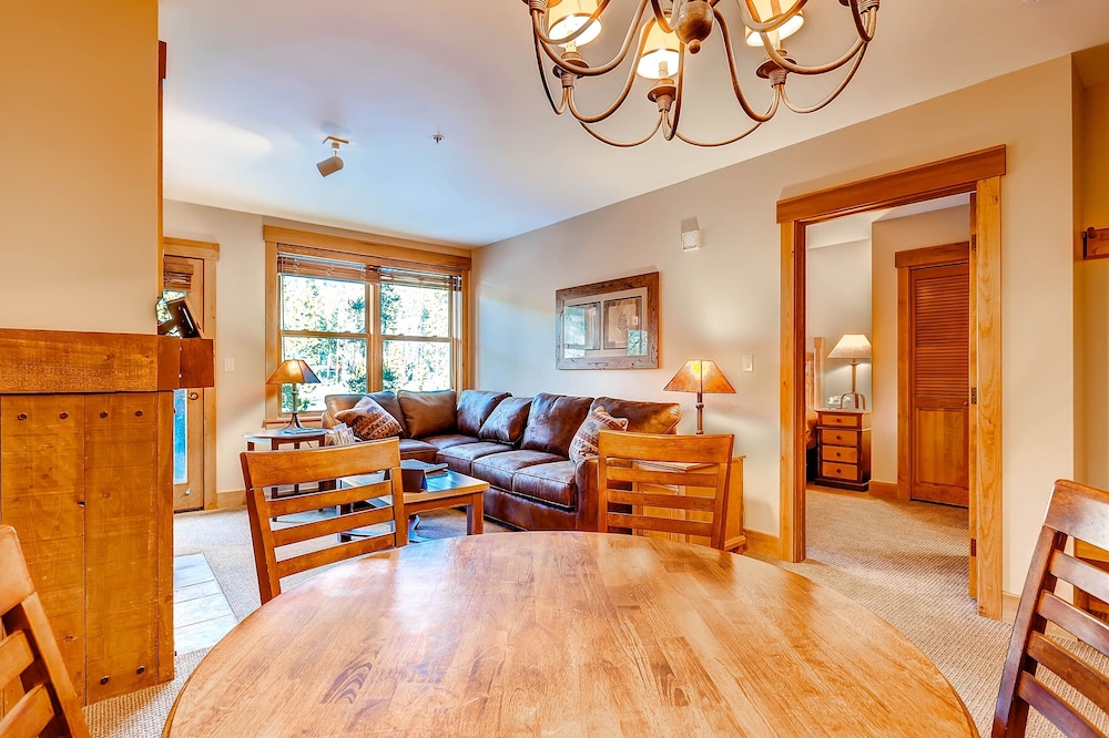 Springs 2 Bed 3 Bath Murphy 39/50