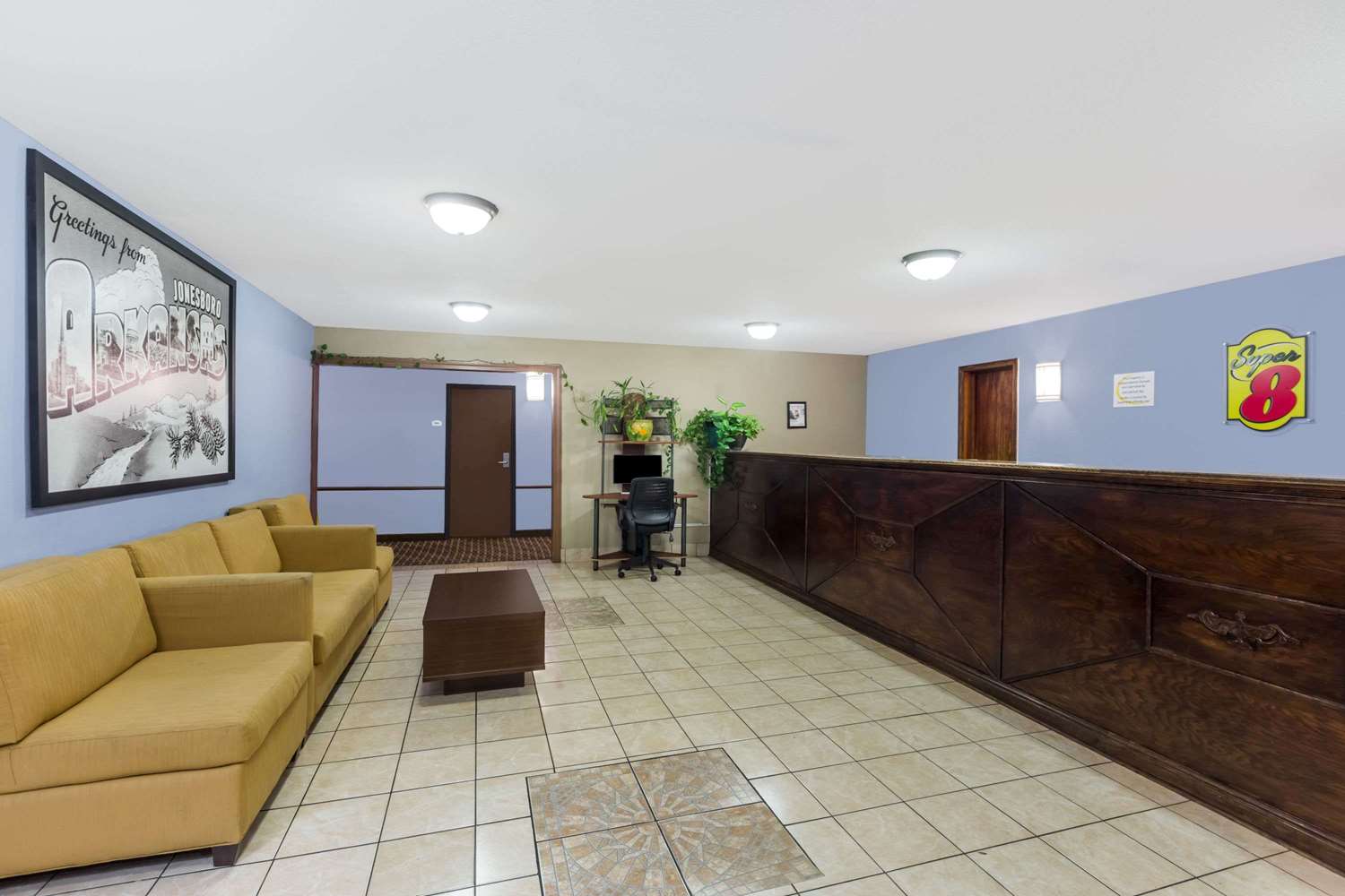 Super 8 by Wyndham Jonesboro AR 6/8