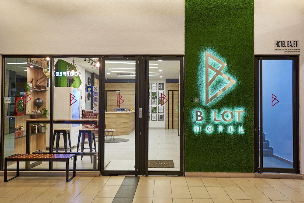 B Lot Hotel 9/51