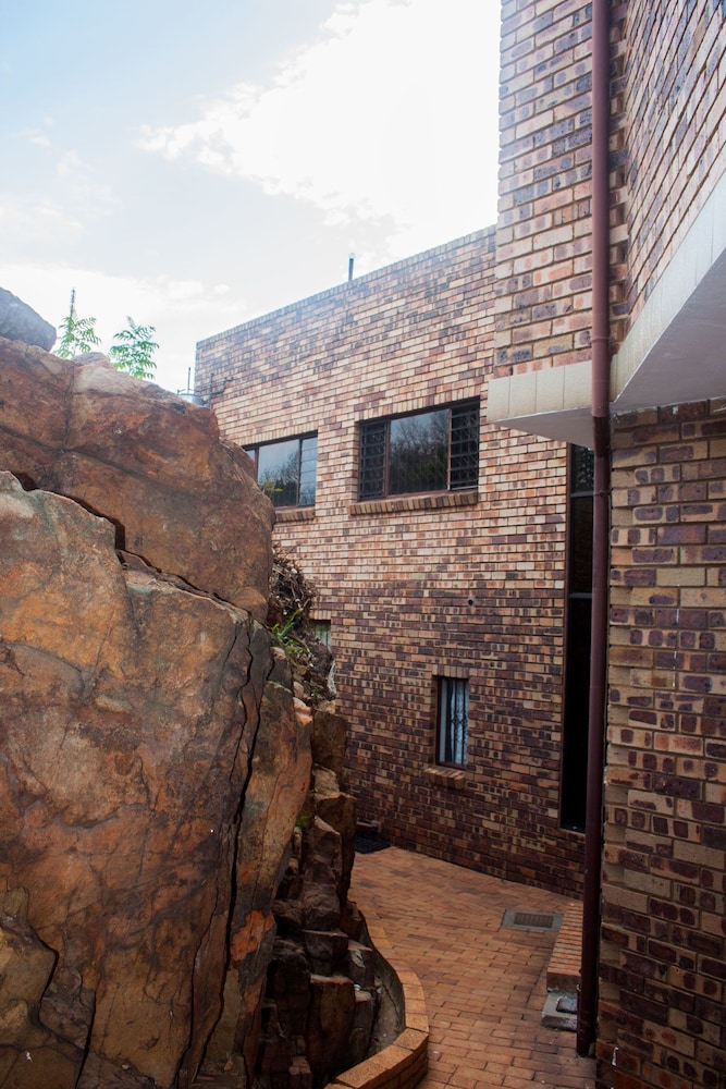 Thabiso Guesthouse 13/14