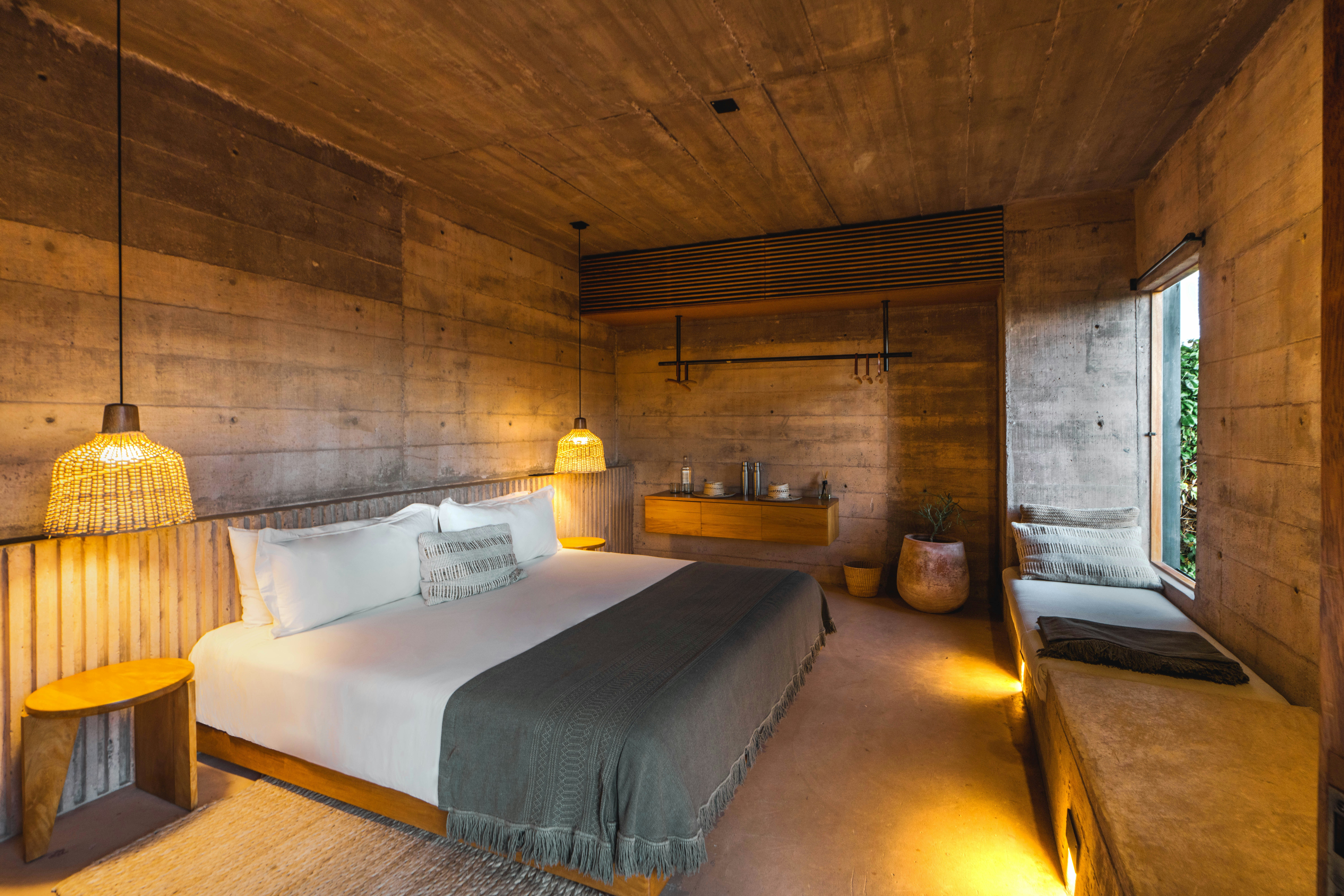 Garden Suite, King Bed, Bathtub