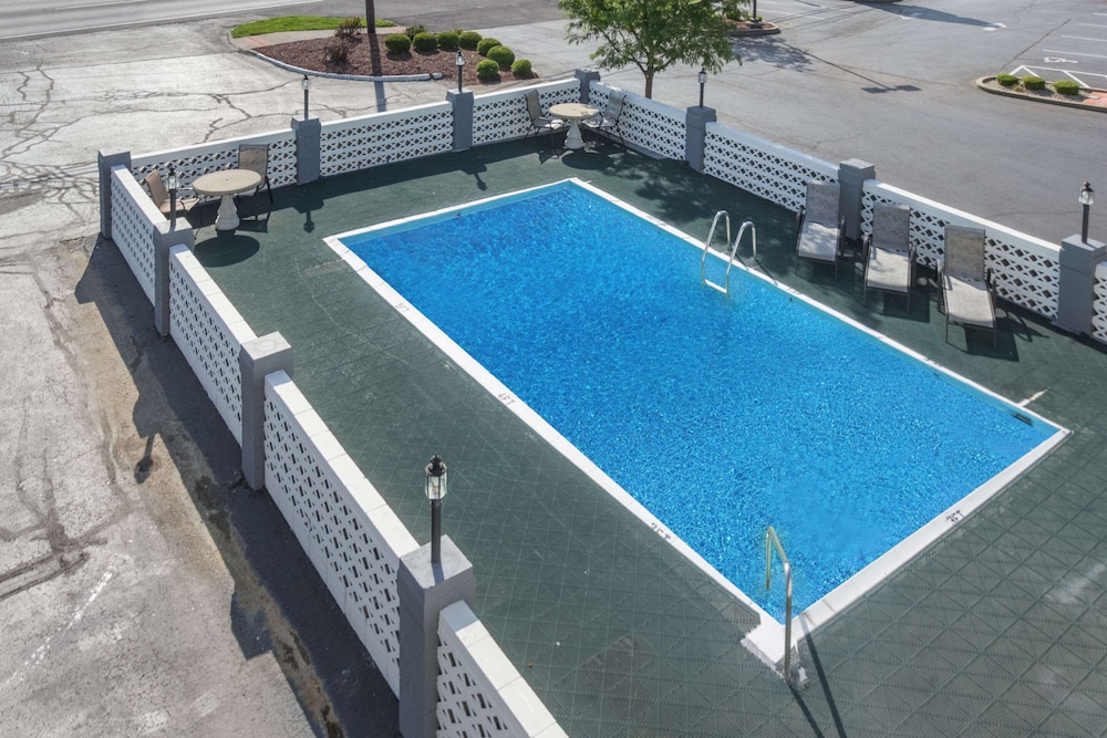 Econo Lodge Fort Knox 21/44