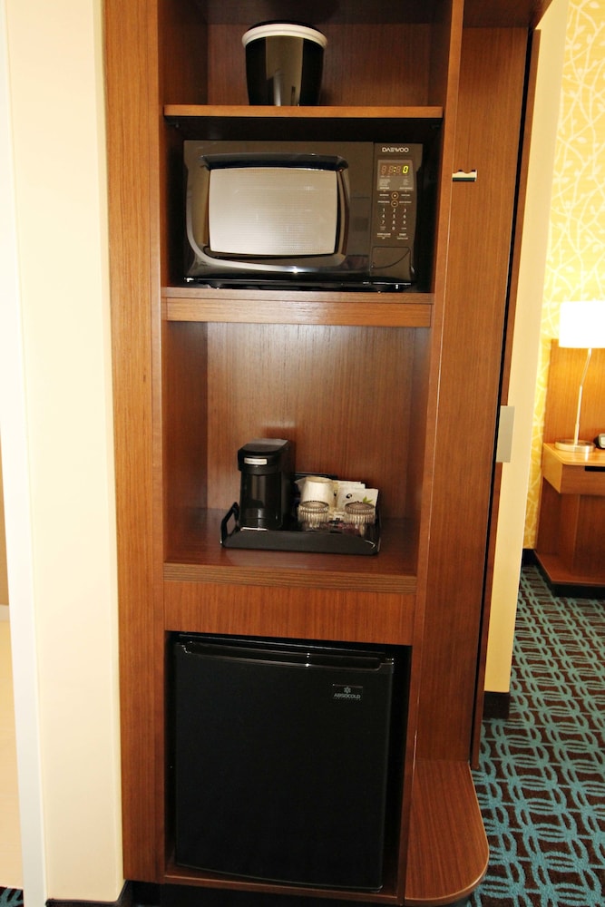 Fairfield Inn Suites London 18/35