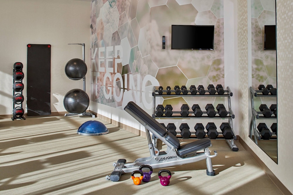 SpringHill Suites by Marriott Charlotte at Carowinds 16/40