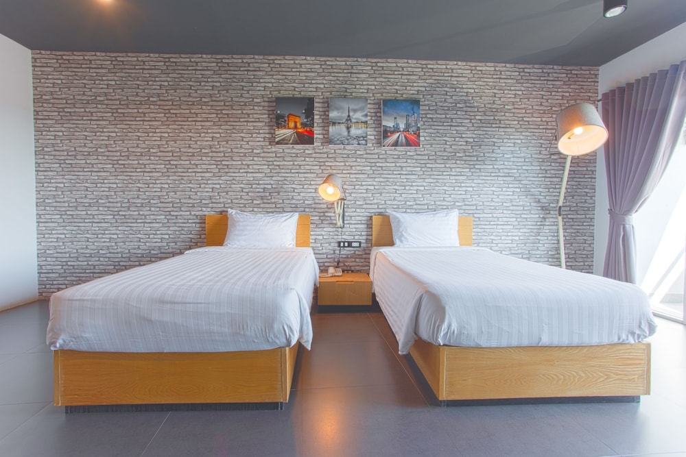 Get Zleep Premium Budget Hotel 21/59