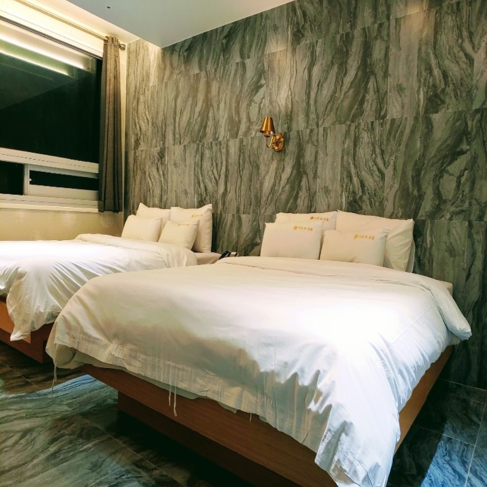 Gukje Business Hotel 13/31