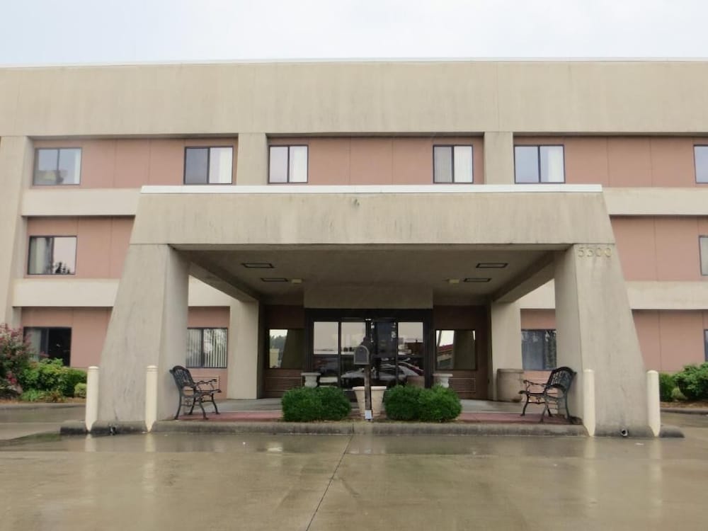 Baymont by Wyndham Paducah 14/18