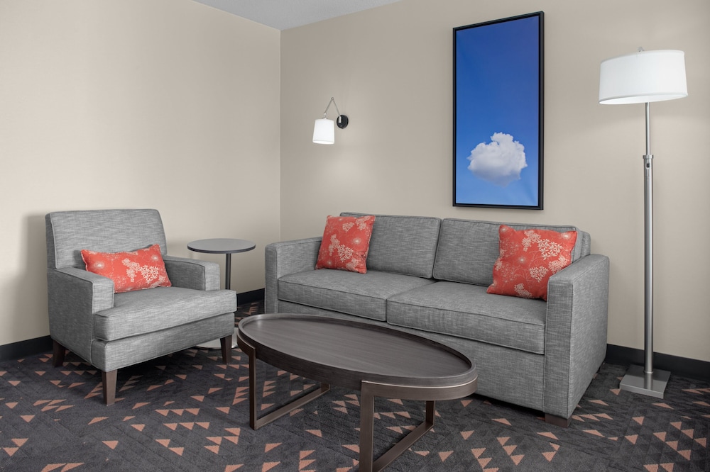 Holiday Inn Hasbrouck Heights Hotel 20/40