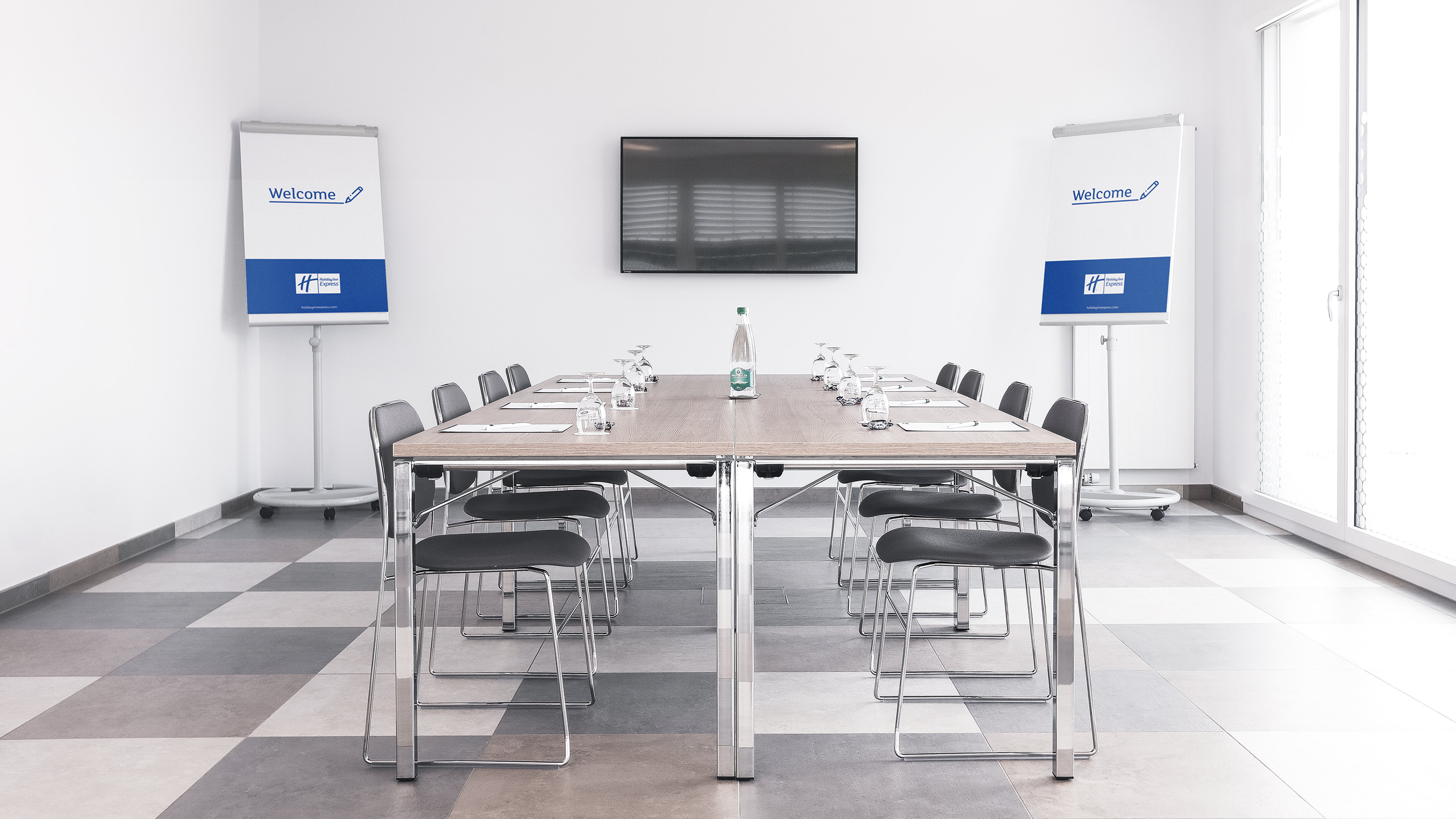 Holiday Inn Express Luzern-Neuenkirch 58/65