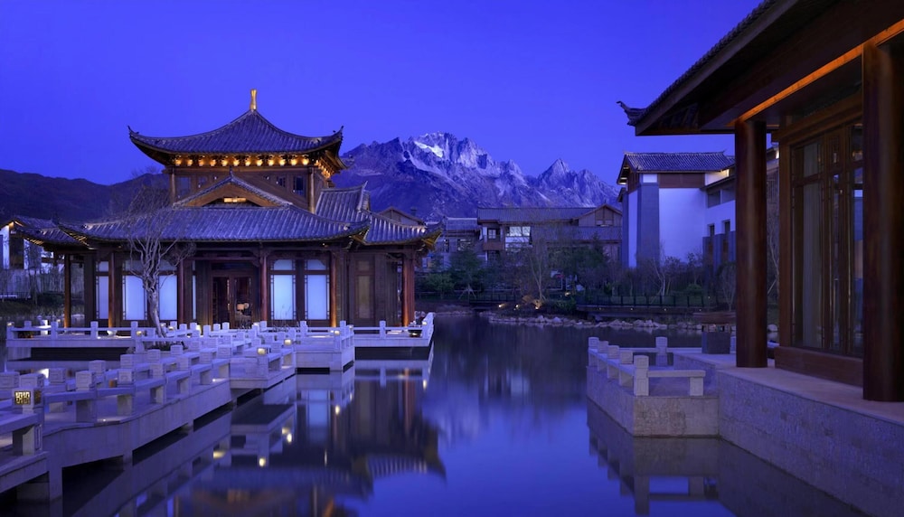 Jinmao Purelax Lijiang, The Unbound Collection By Hyatt 35/70