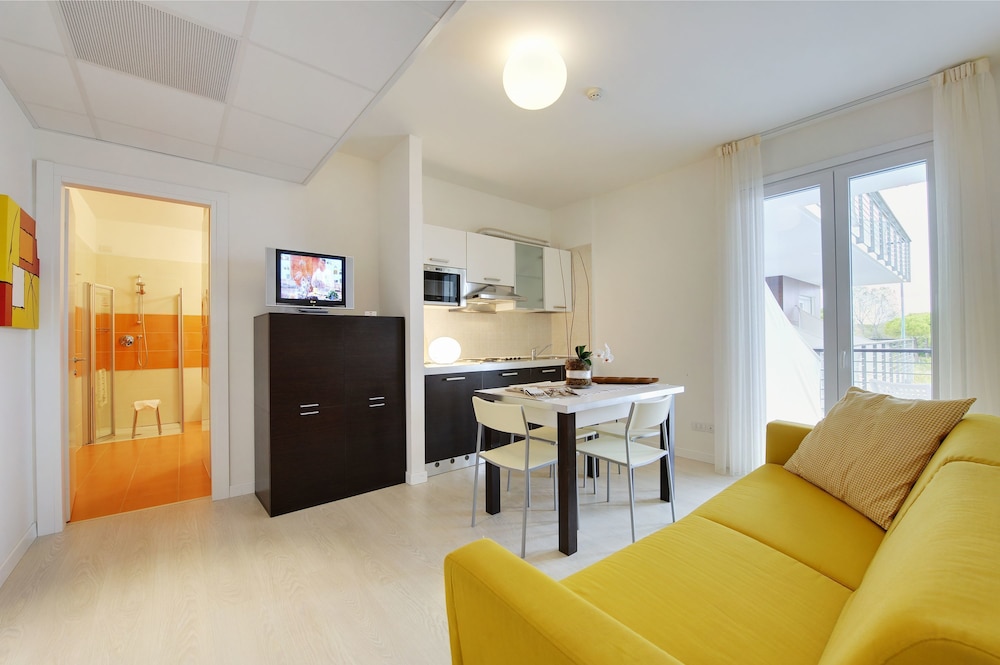 JESOLOPALACE HOTEL & APARTHOTEL 52/69