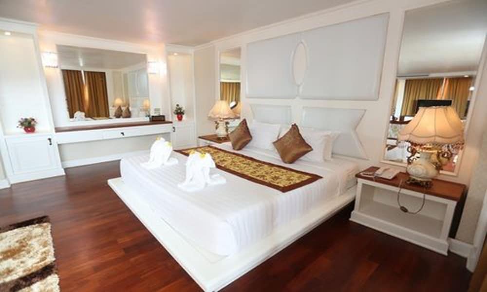 Arawan Riverside Hotel 20/65