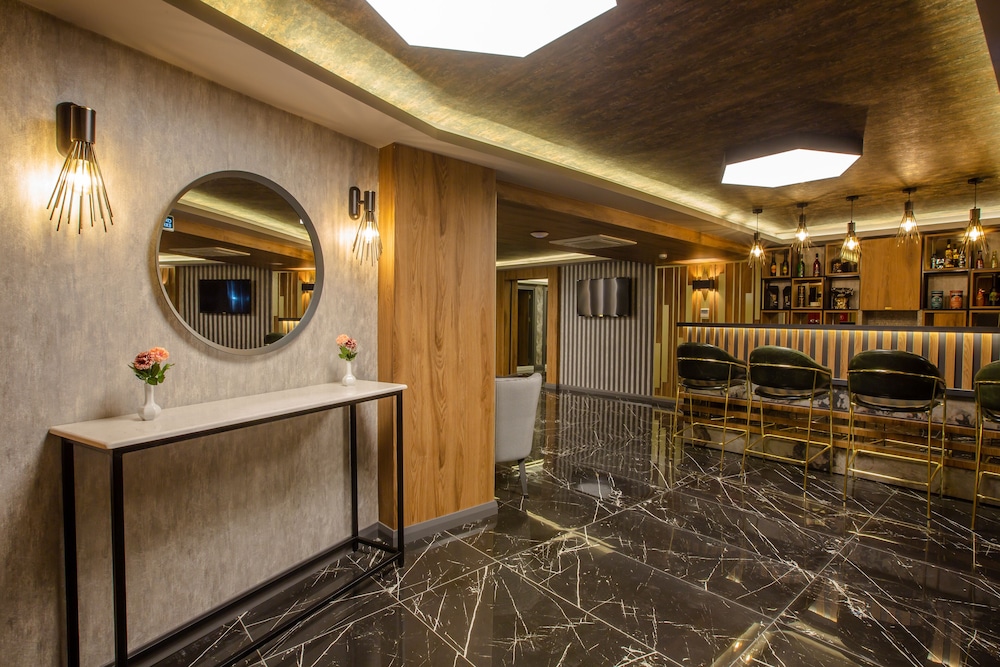 Kayhan City Hotel 2/44