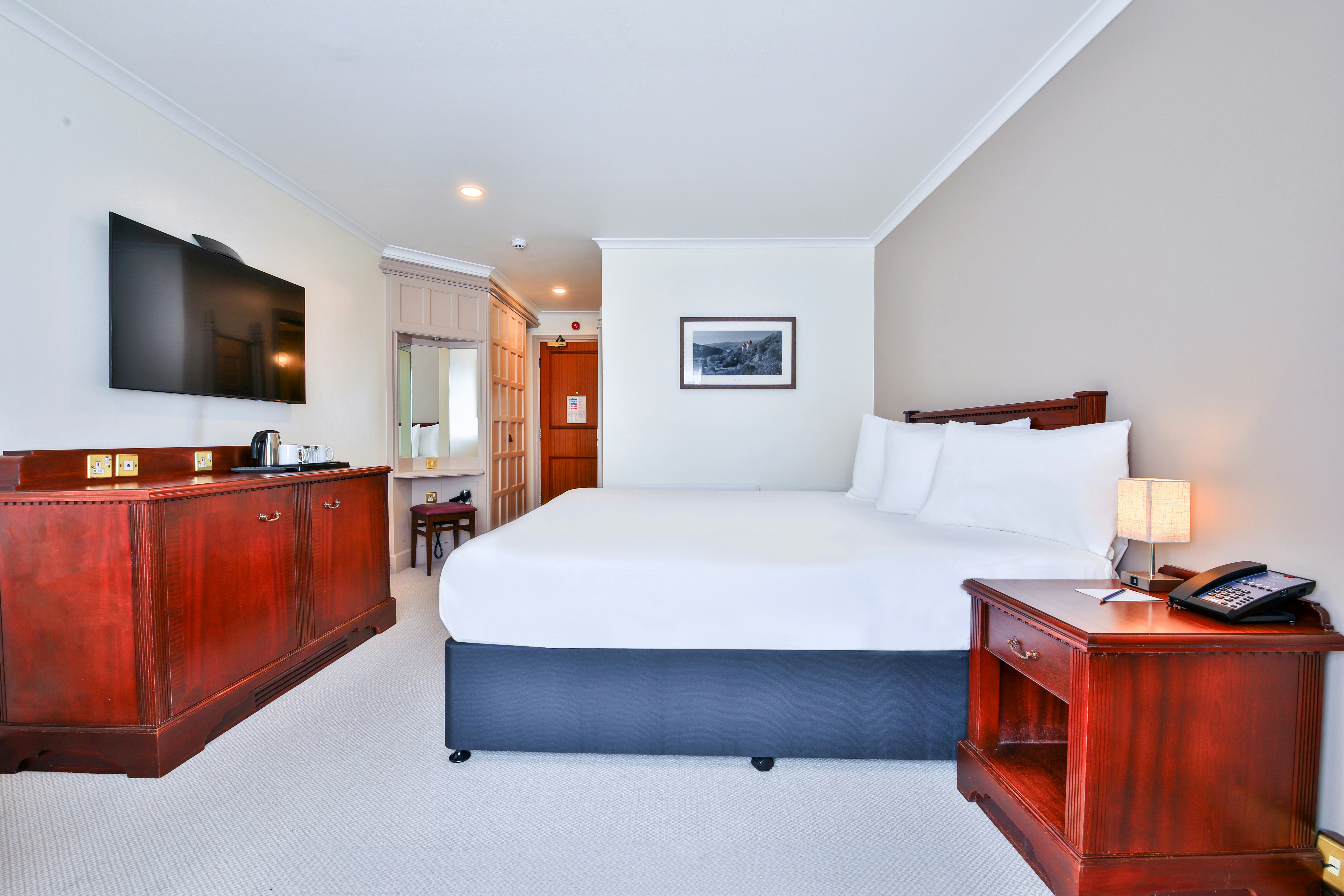 Copthorne Hotel Cardiff Caerdydd 22/59
