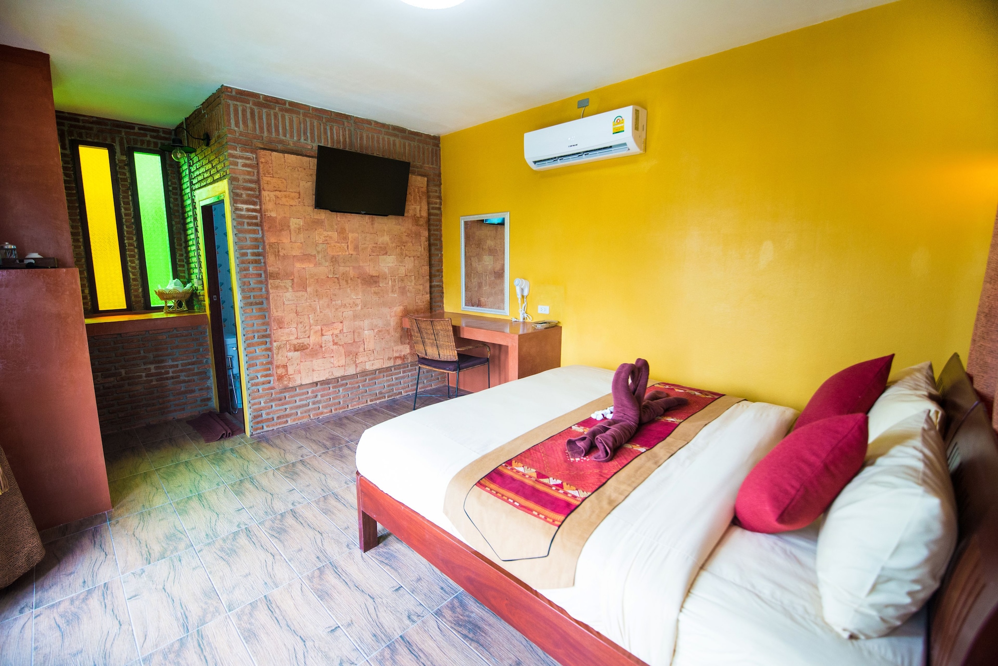 غرفة كلاسيكية بسرير كينج بشرفة بغرفة نوم واحدة، Pongphen Guesthouse 4/10