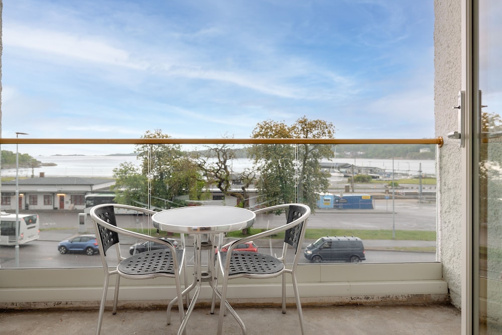 Quality Hotel Grand Larvik 62/73