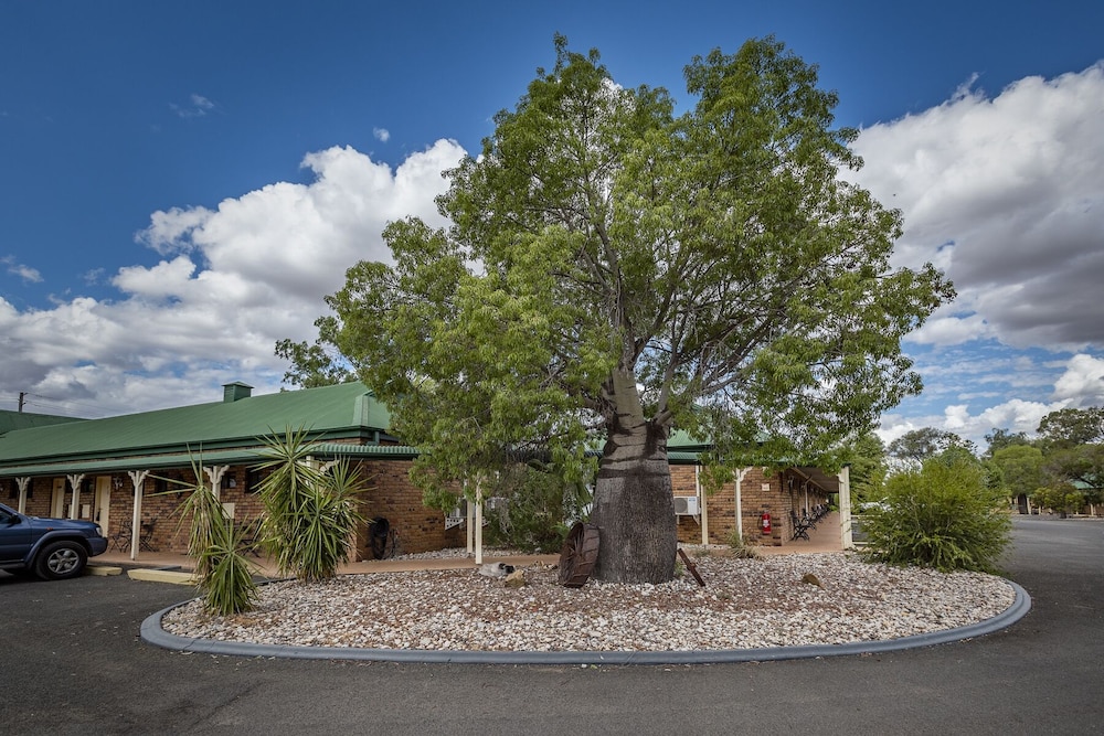Overlander Homestead Motel 2/31