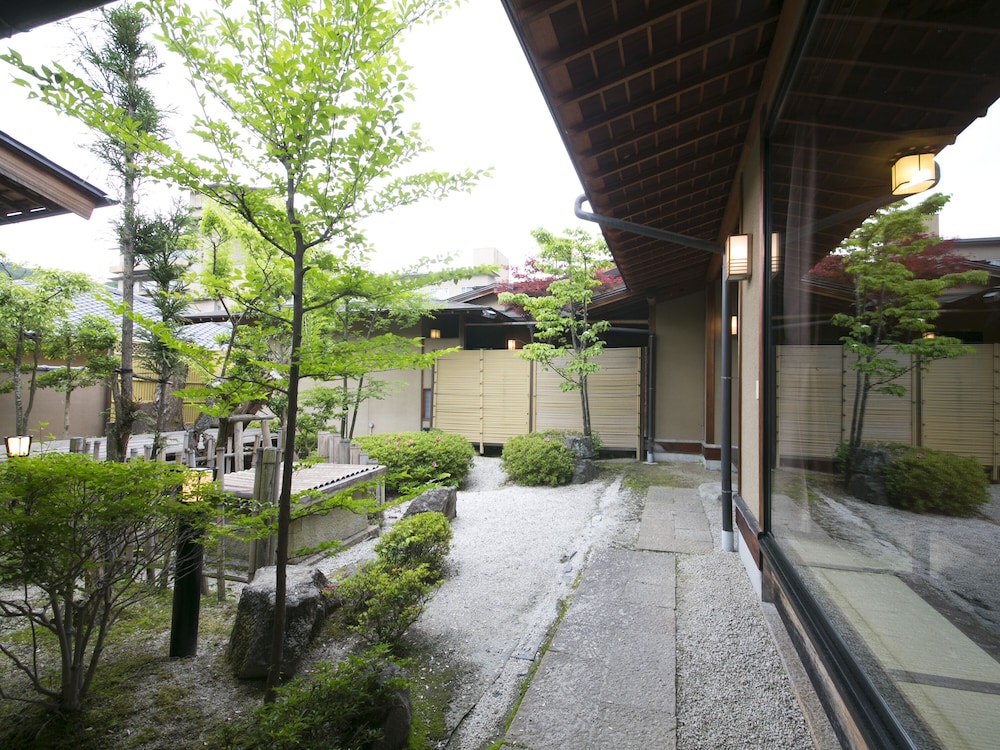 Sekitaitei Ishida 35/37