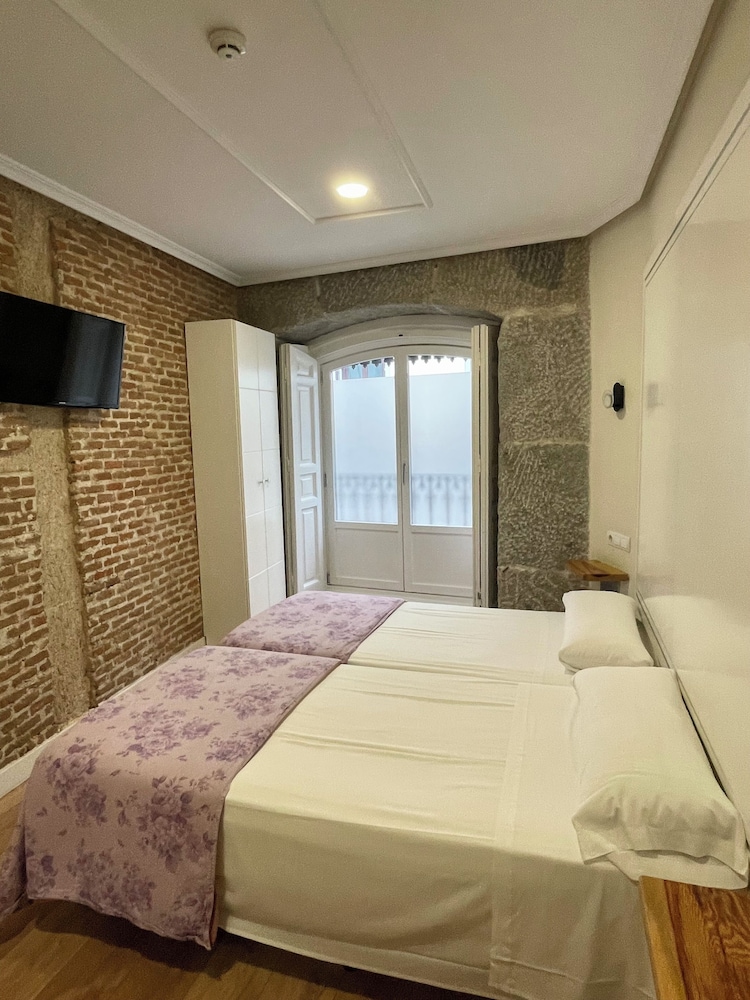Hostal Madrid 6/50