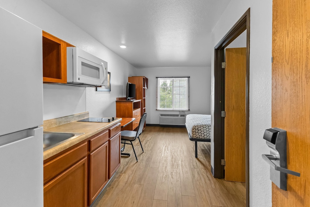 WoodSpring Suites Chesapeake-Norfolk Greenbrier 33/50