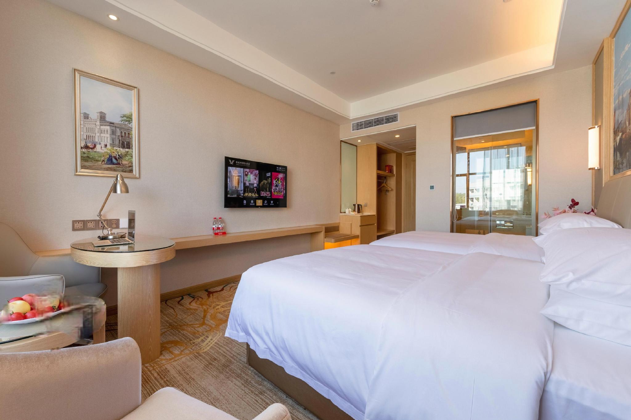 Vienna International Hotel (Shenzhen Vocational College store) 7/19