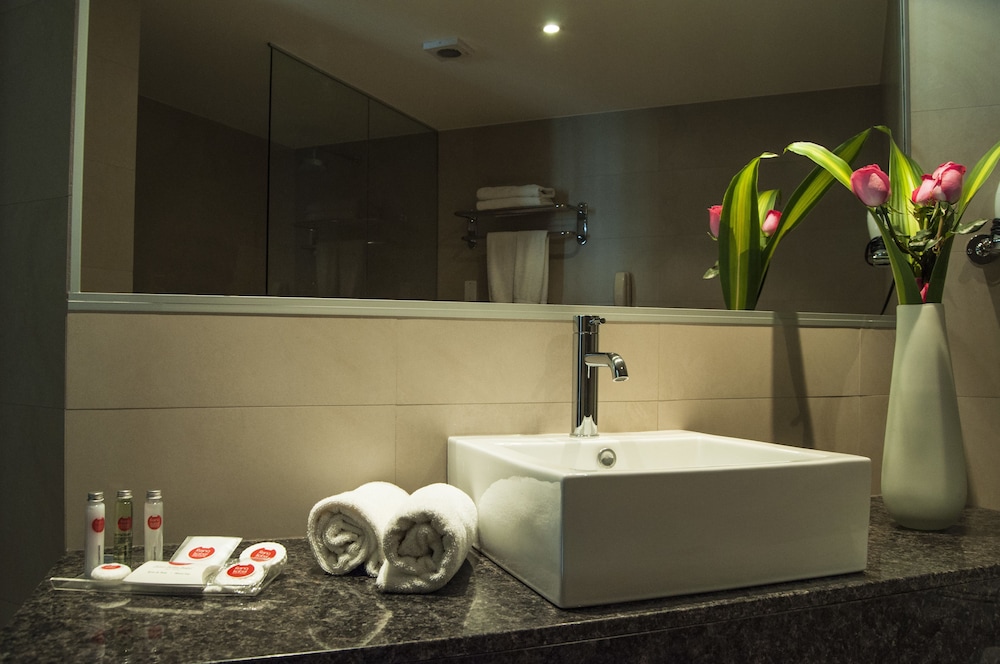 HOTEL REINA ISABEL 22/64