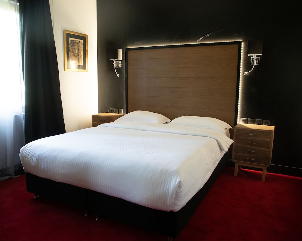 Andromeda Suites and Apartments 17/48
