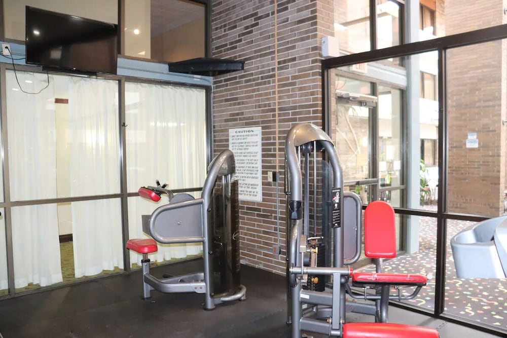 MainStay Suites Lansing West 22/37