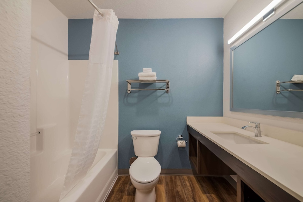 WoodSpring Suites Wesley Chapel-Tampa 13/15