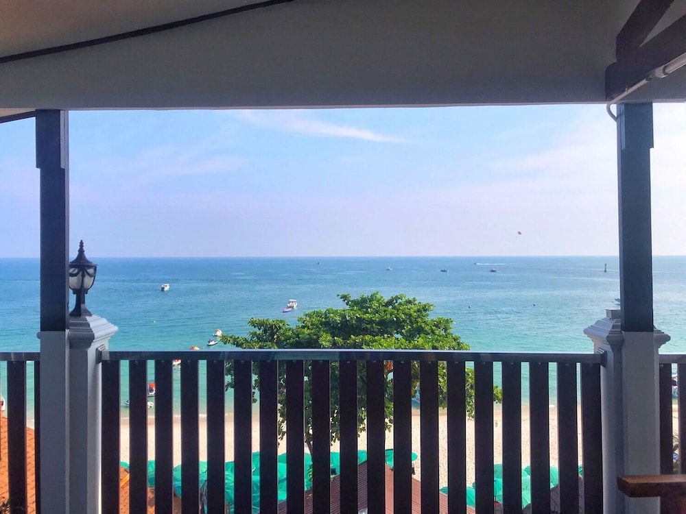 Sinsamut Koh Samed Hotel 25/48