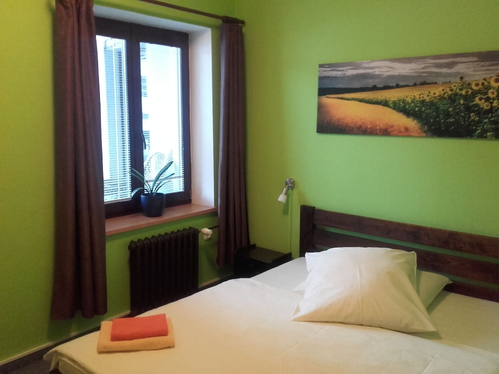 Hotel Anna 8/28