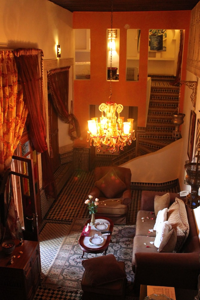 Riad Arabesque 37/62