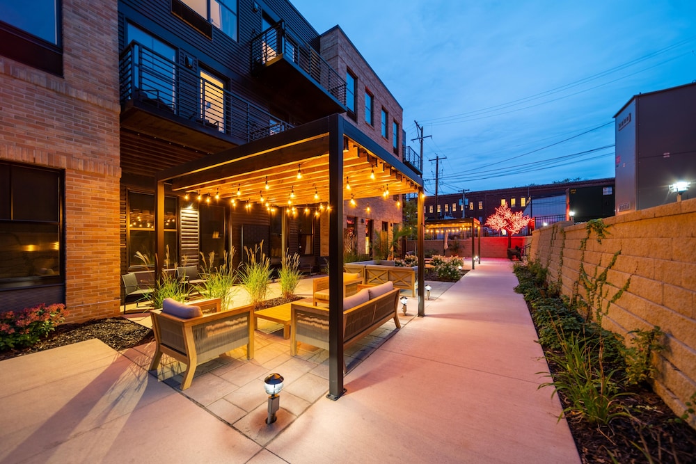 Hotel Crosby 55/62