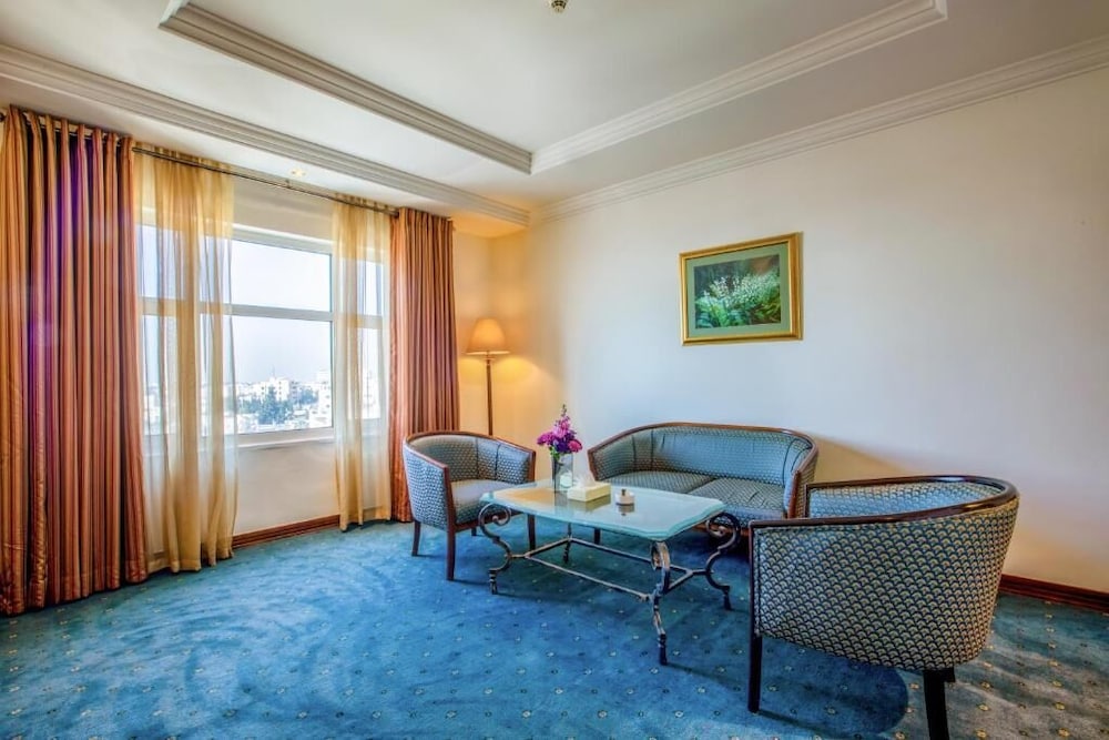 Bristol Hotel Amman 16/50