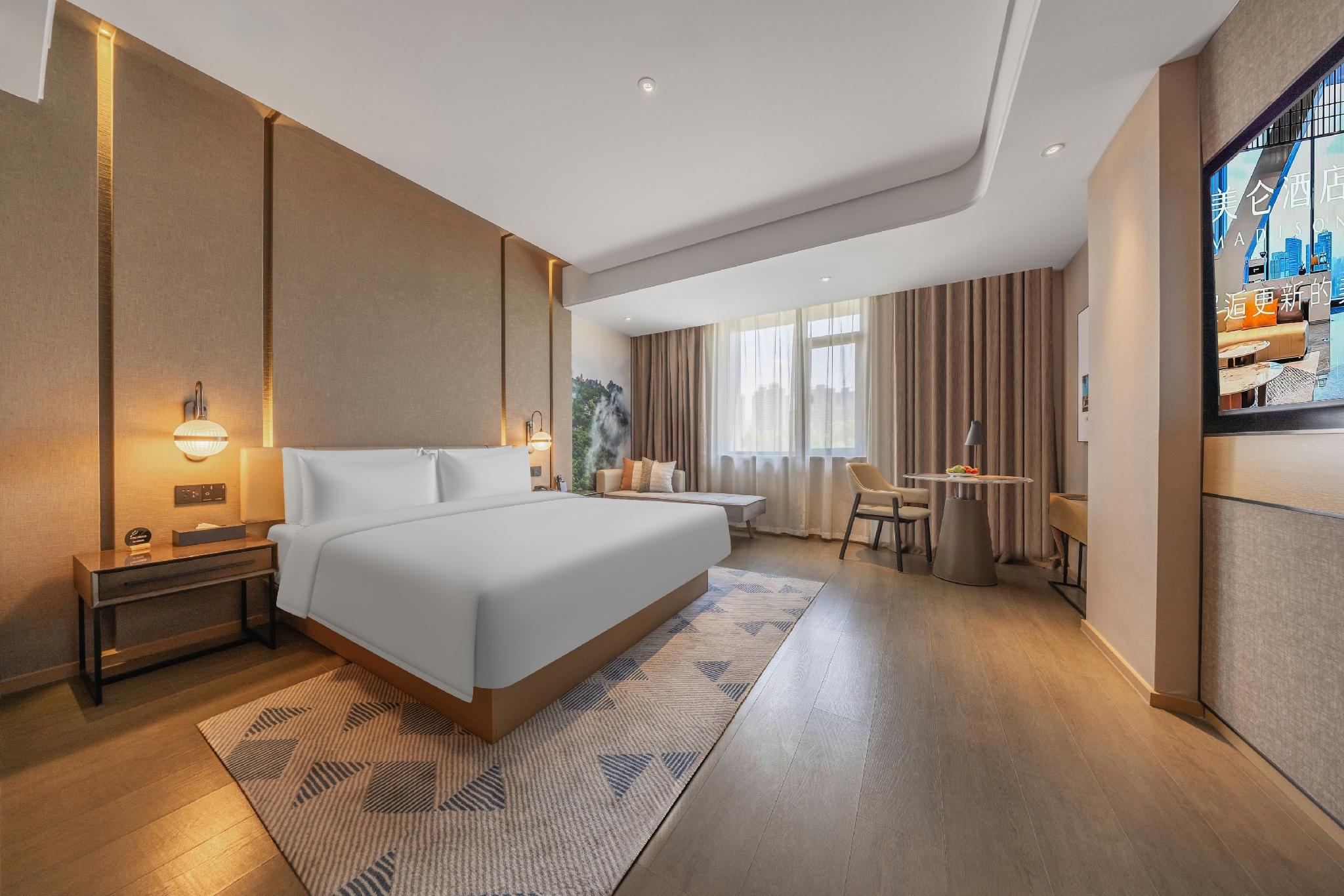 Atour Hotel (Qilihe Bridge, Lanzhou High Speed Railway Station) 20/45