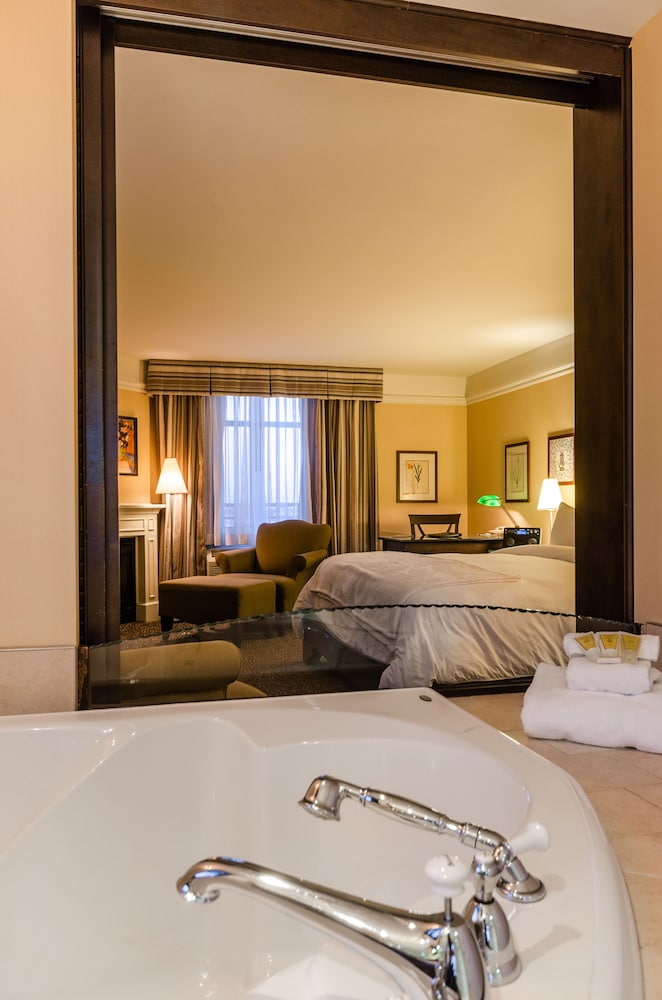 Le St Martin Hotel Suites Laval 63/64