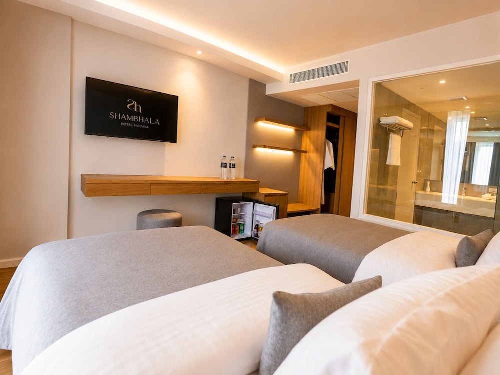 Shambhala Hotel Pattaya 12/49