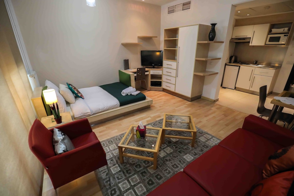 Sky Suites 39/61
