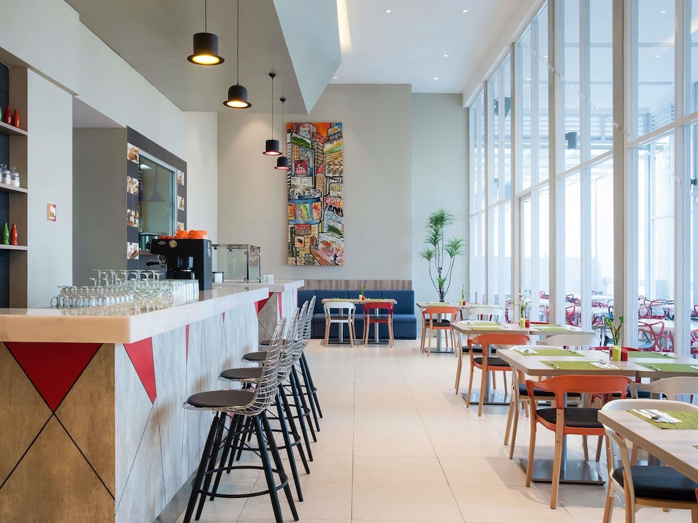 Ibis Styles Jakarta Mangga Dua Square 30/55